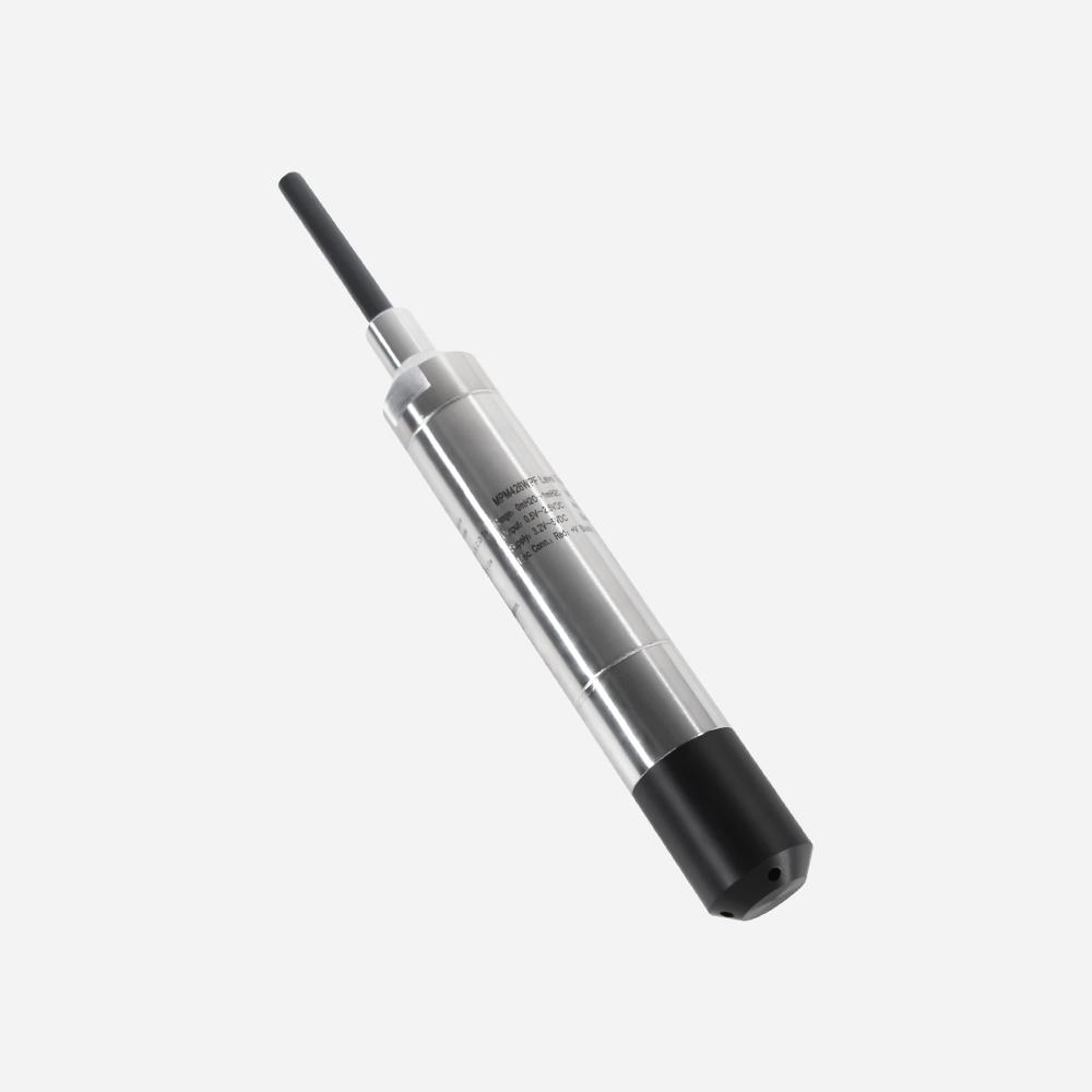 Transmetteur de niveau immergeable pour les applications en pétrolières et chimiques